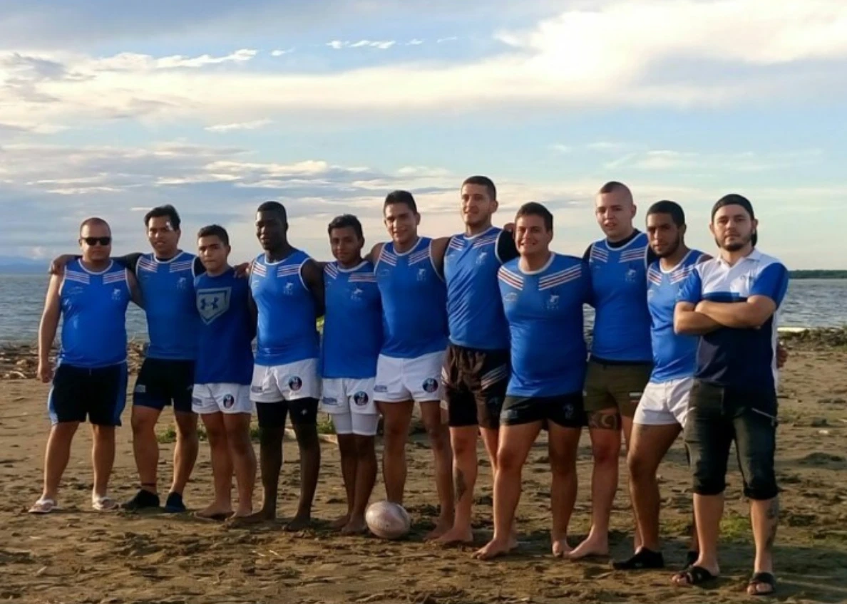 ¡Renos BRC a la arena! — Torneo Relámpago de Rugby de Playa en Turbo