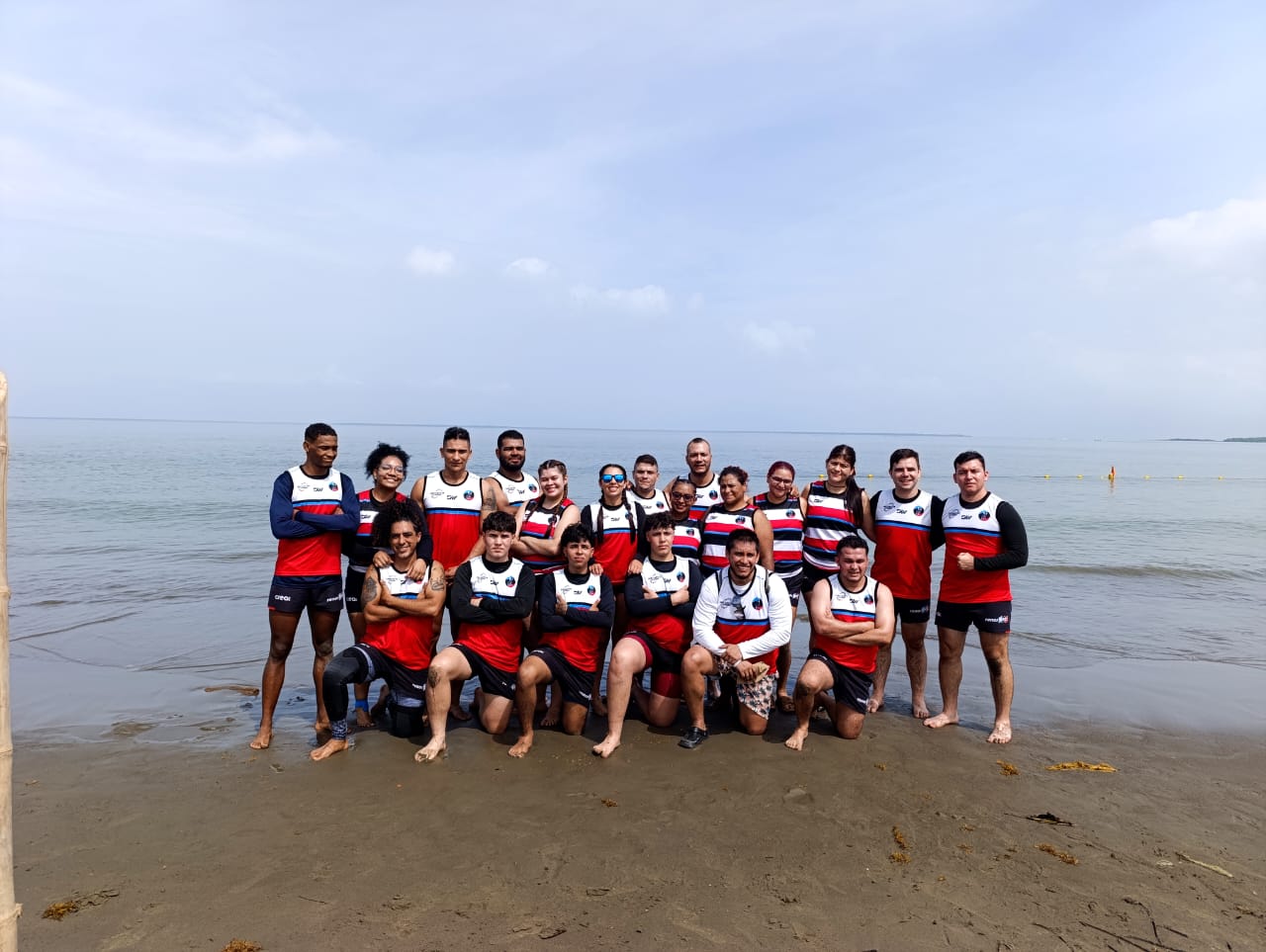 Renos BRC en el torneo de rugby playa Turbo 2026